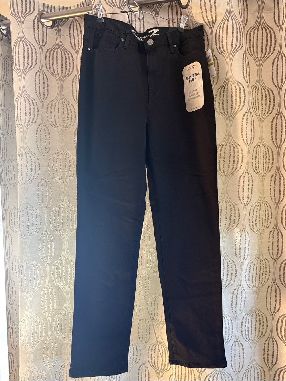 NWT Seven7 Women’s Size 14  Straight Jeans Black